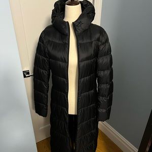 BNWOT UNIQLO JACKET - M